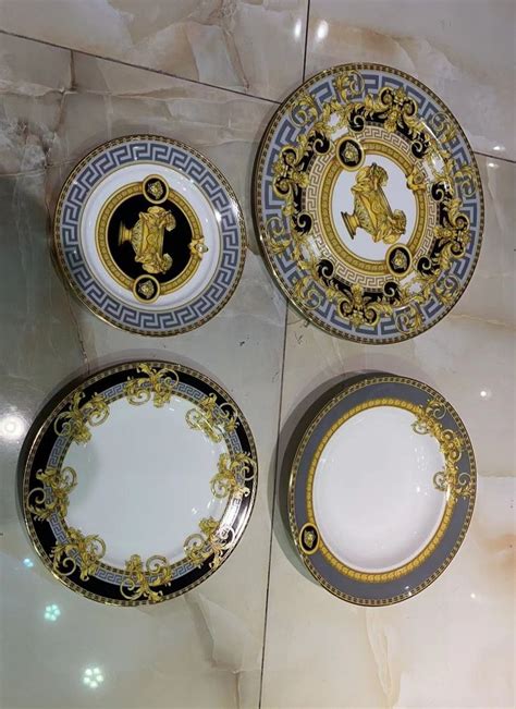 piatti piccoli versace costi|Versace Dinnerware Collection .